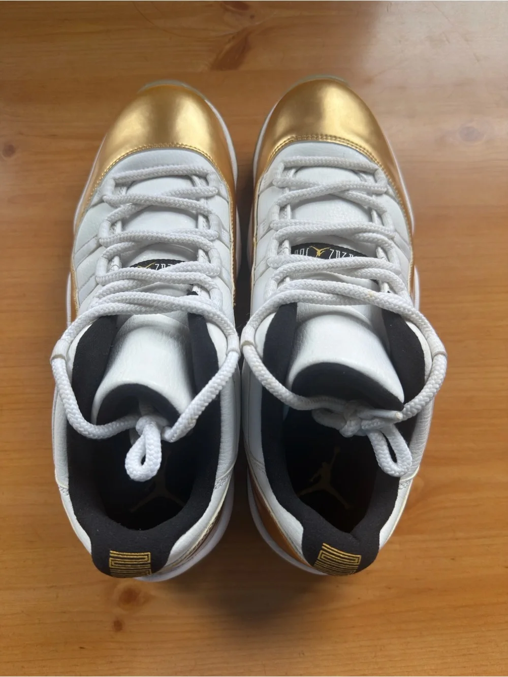 Jordan Air Jordan 11 Retro Low Closing Ceremony White/Gold/Black 2016